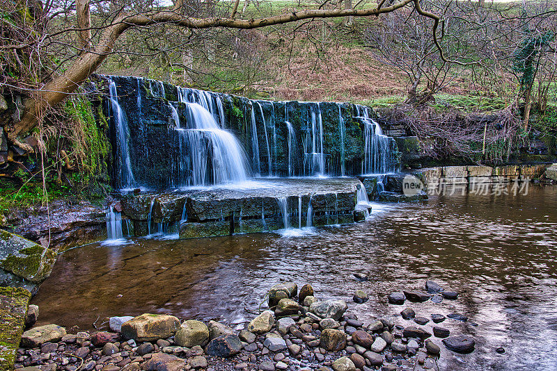 Nidd Falls瀑布，Lofthouse, Nidderdale, Yorkshire dale国家公园，北约克郡，英国